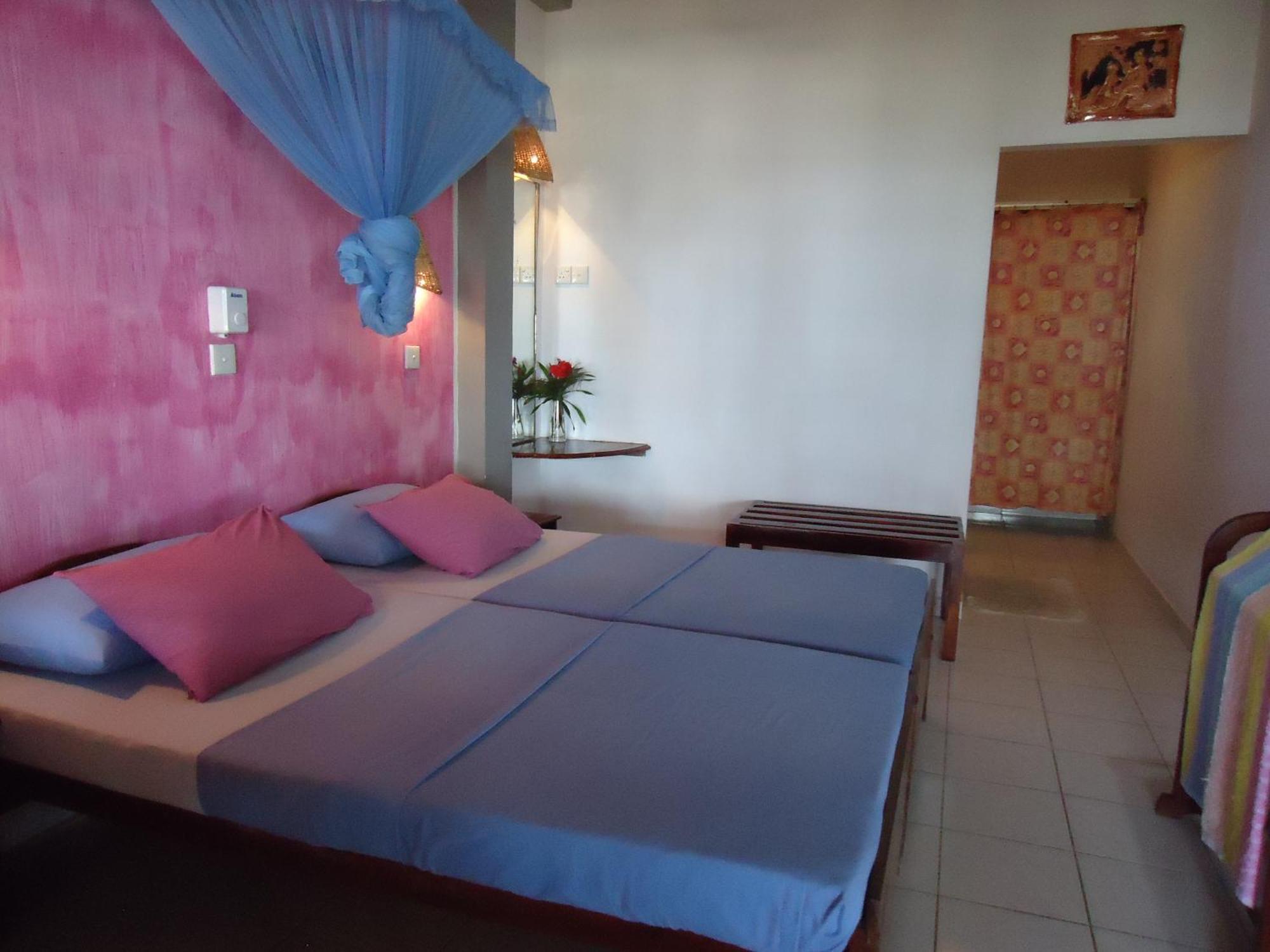 Whitepearl Beach Hikkaduwa Zimmer foto