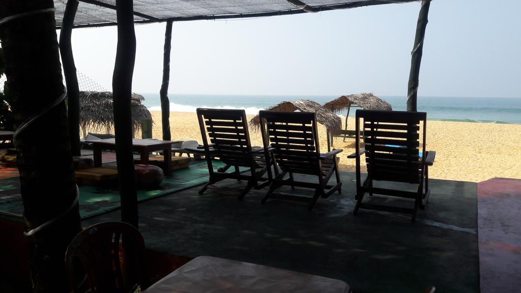 Whitepearl Beach Hikkaduwa Exterior foto