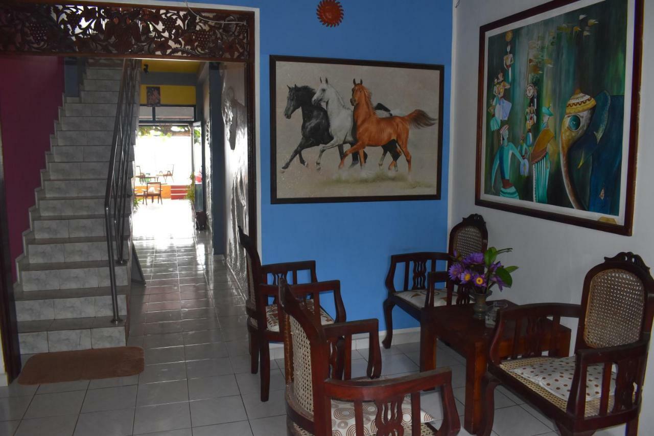 Whitepearl Beach Hikkaduwa Exterior foto